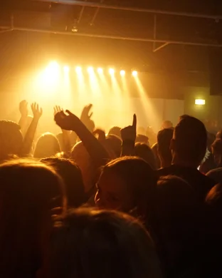 It's a 2000's Party Bend