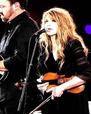 Alison Krauss And Union Station Bend